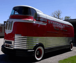 Futurliner #10 outside on sunny day
