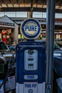 Pure Oil Petroliana